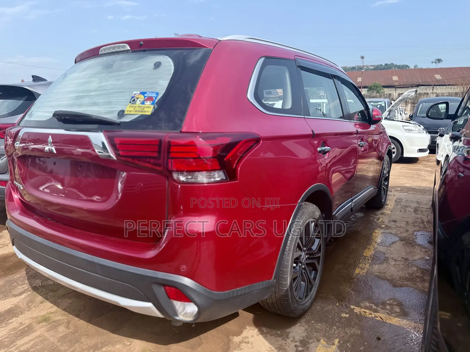 Mitsubishi Outlander 2.4 PHEV AWD 2017 Red