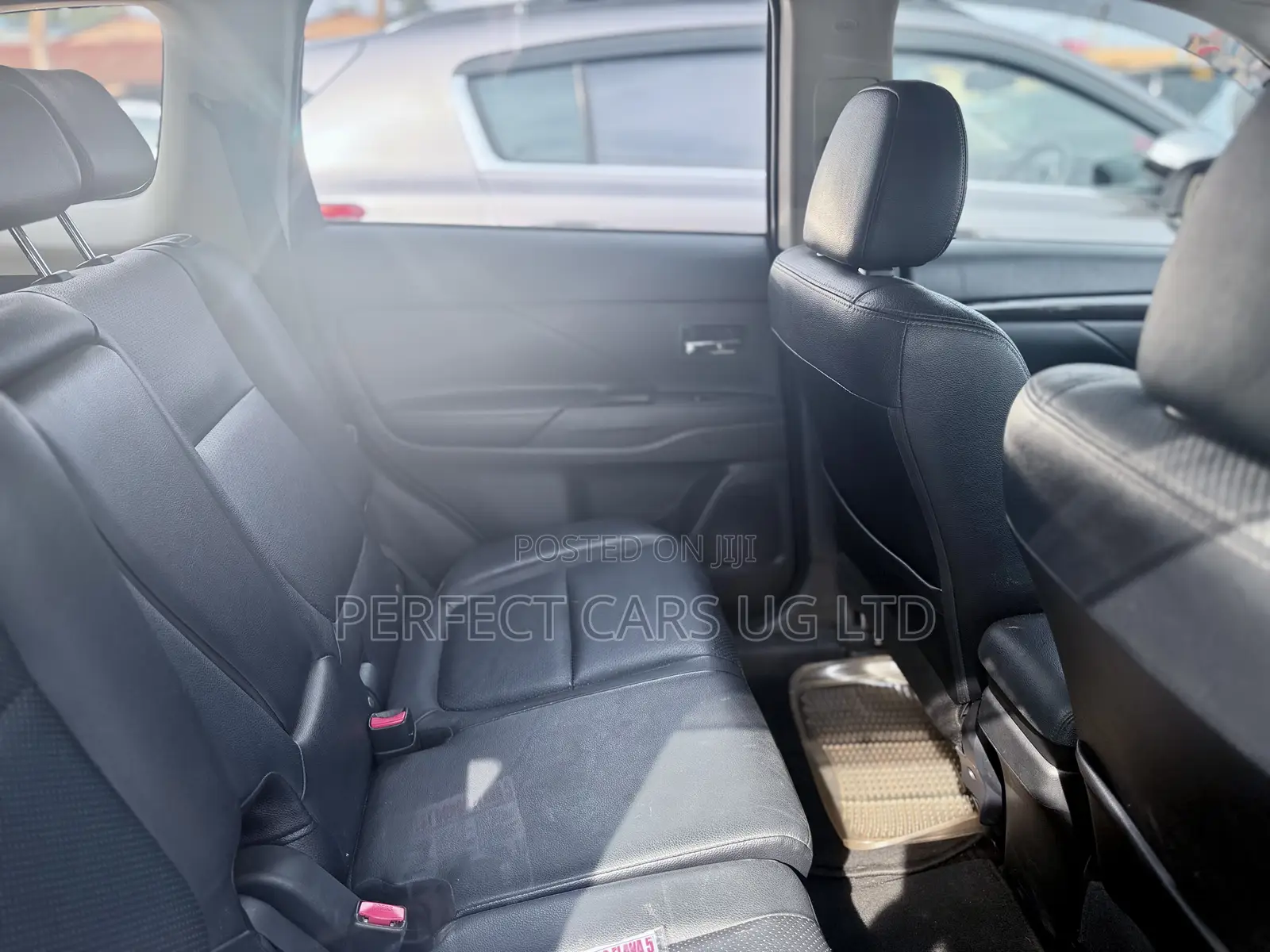 Mitsubishi Outlander 2.4 PHEV AWD 2017 Red