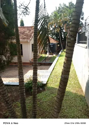 4bdrm Bungalow in Lubowa Housing, Central Division for sale
