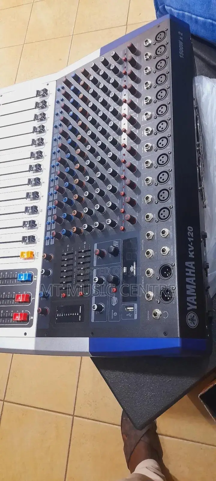 Yamaha Amplified Mixer Kv-120
