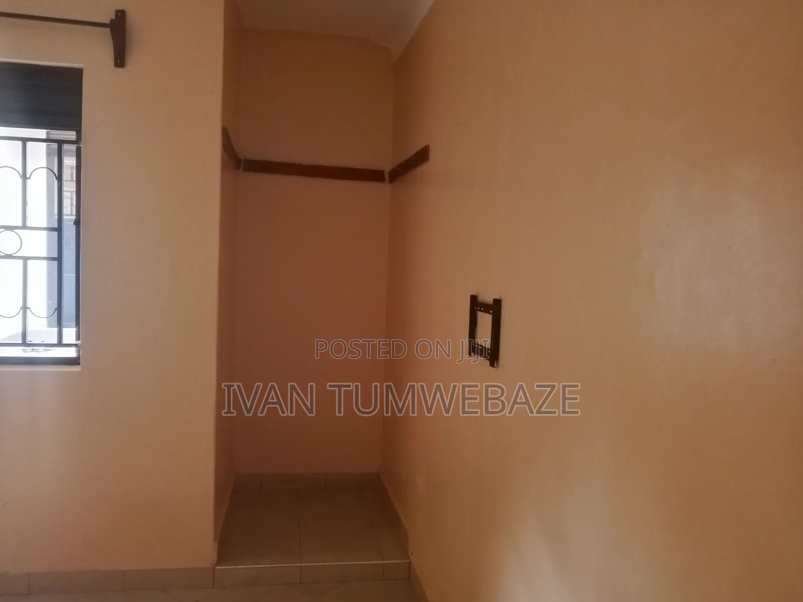 1bdrm Bungalow in Kitende Entebbe Road, Makindye for rent