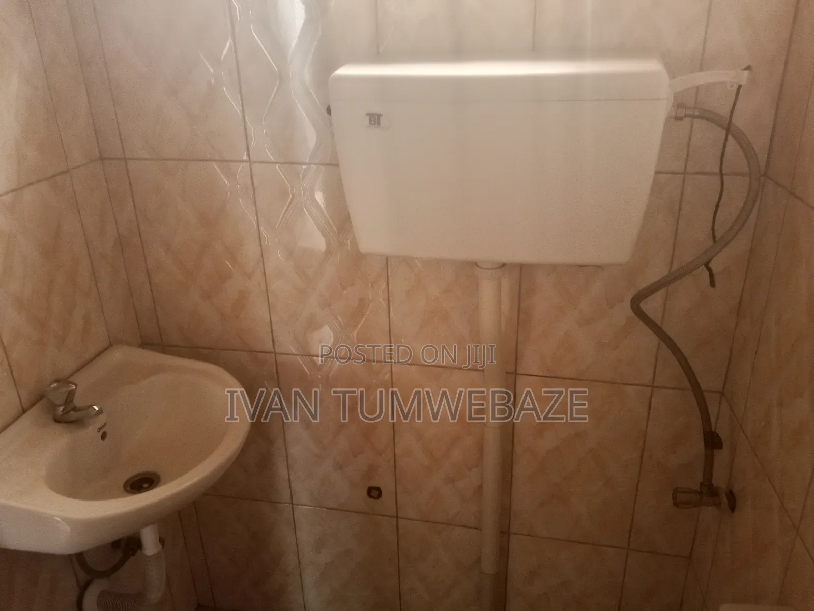 1bdrm Bungalow in Kitende Entebbe Road, Makindye for rent