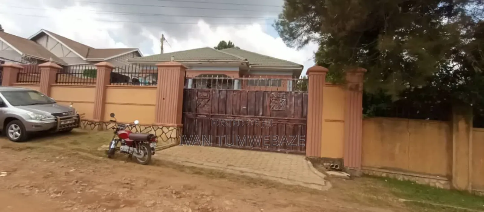 1bdrm Bungalow in Kitende Entebbe Road, Makindye for rent