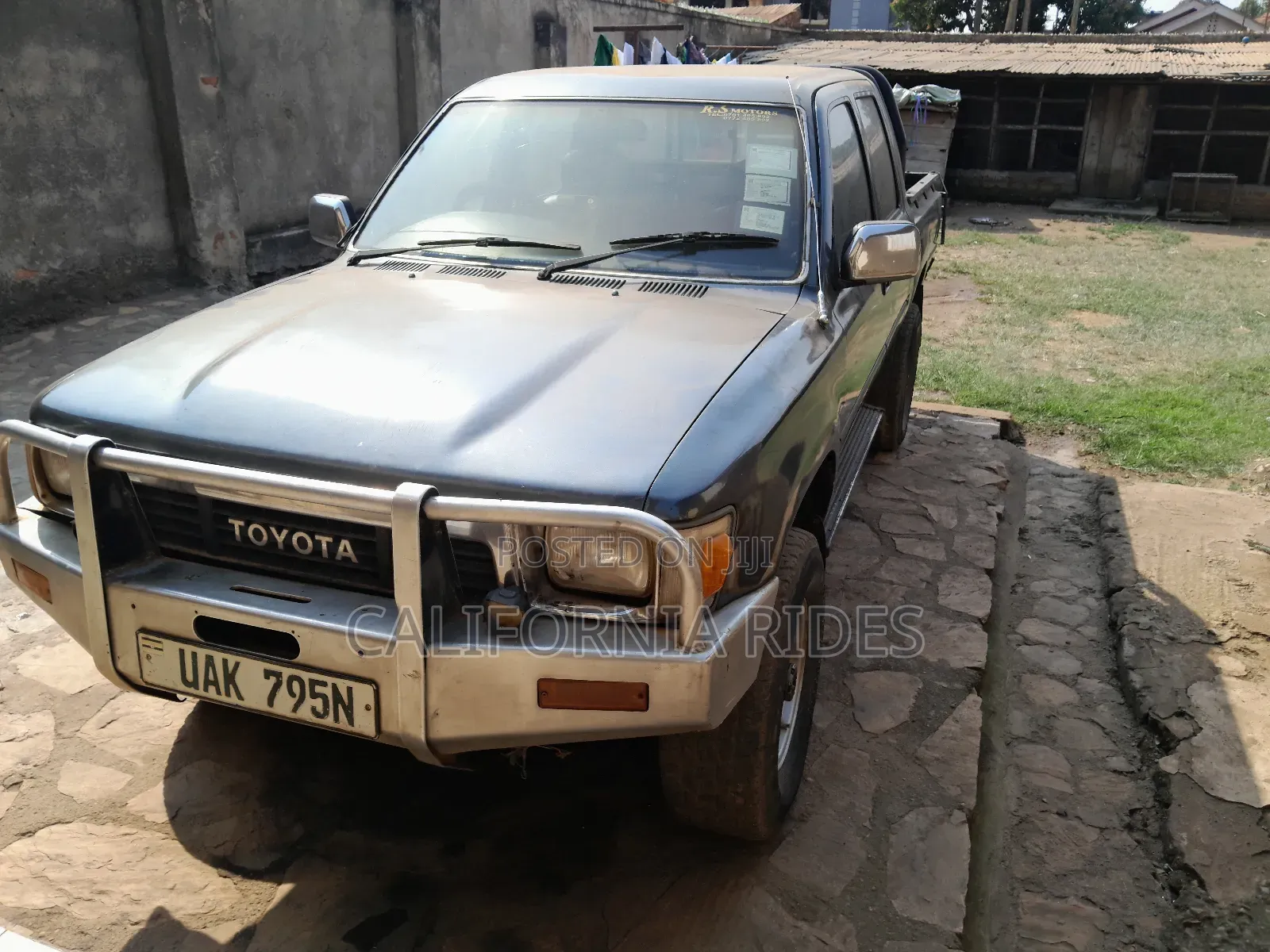 Toyota Hilux 1998 Gray