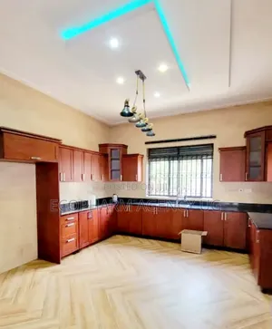 5bdrm Duplex in Kira, Central Division for sale