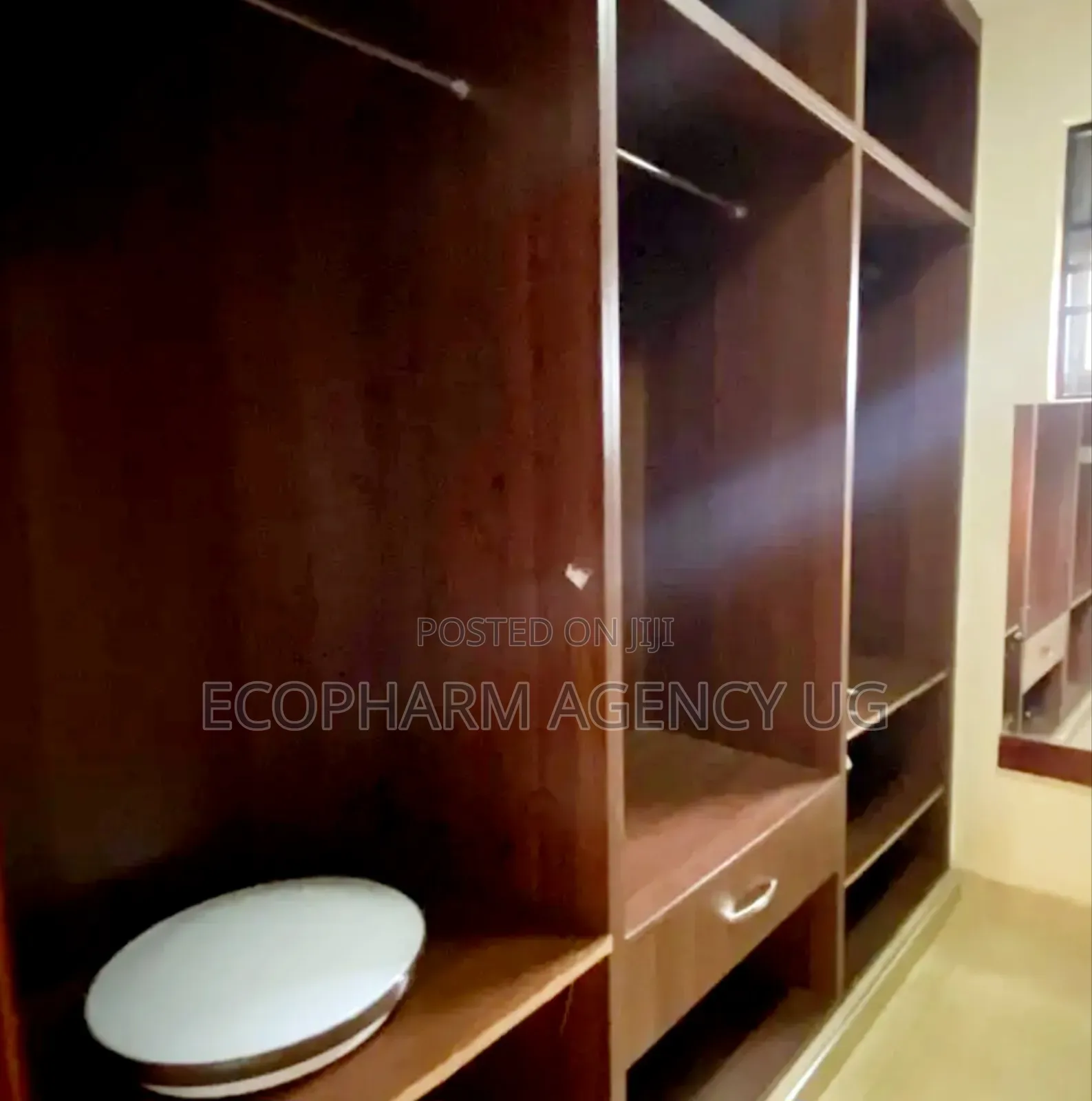 5bdrm Duplex in Kira, Central Division for sale