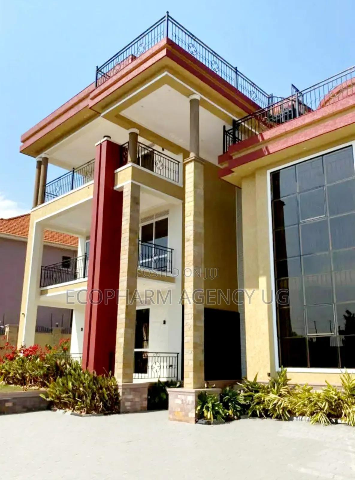 5bdrm Duplex in Kira, Central Division for sale