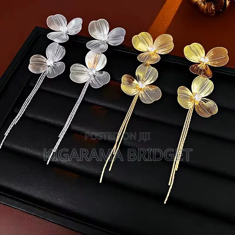 Cute Floral Earrings