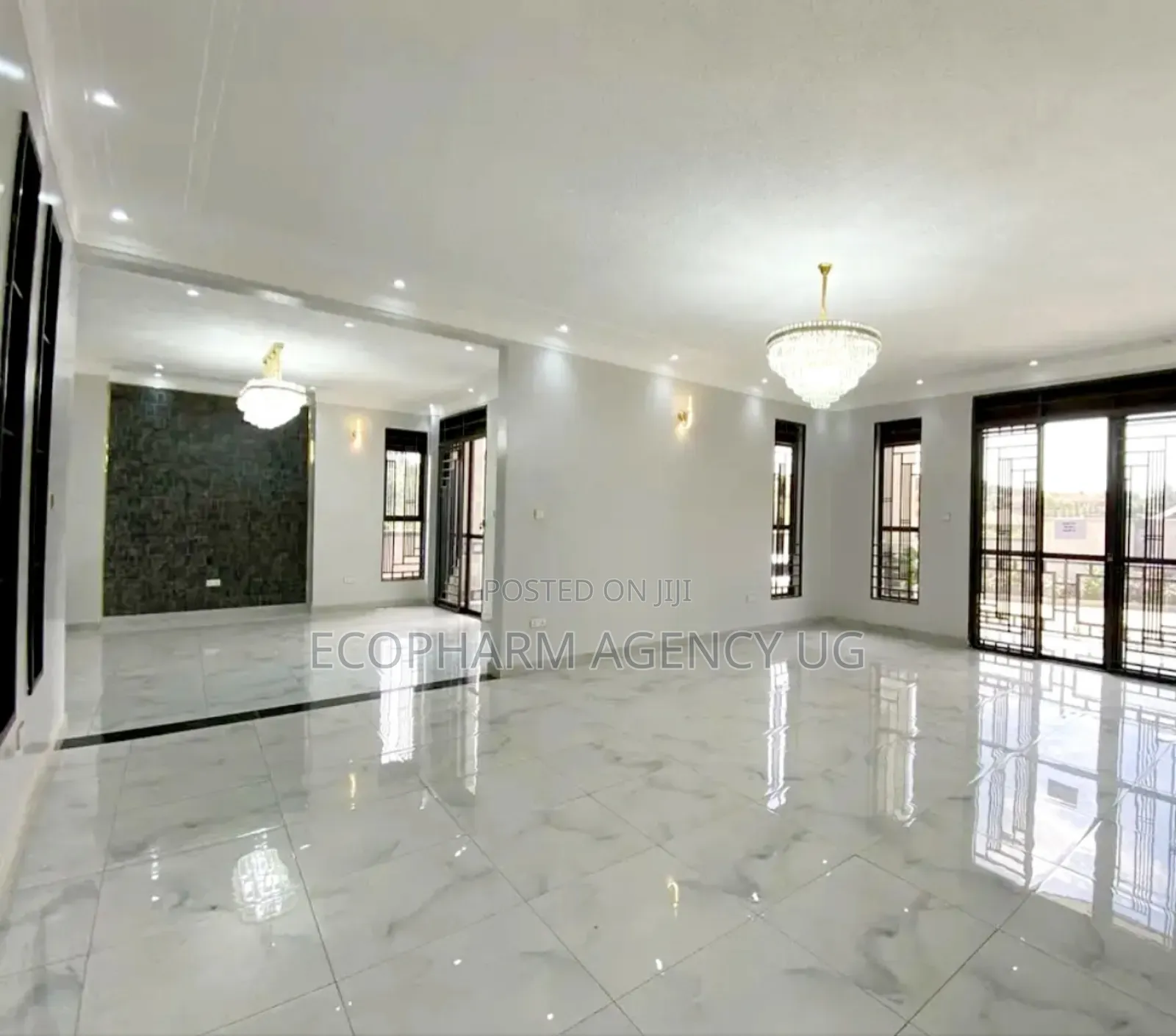 5bdrm Duplex in Kira, Central Division for sale