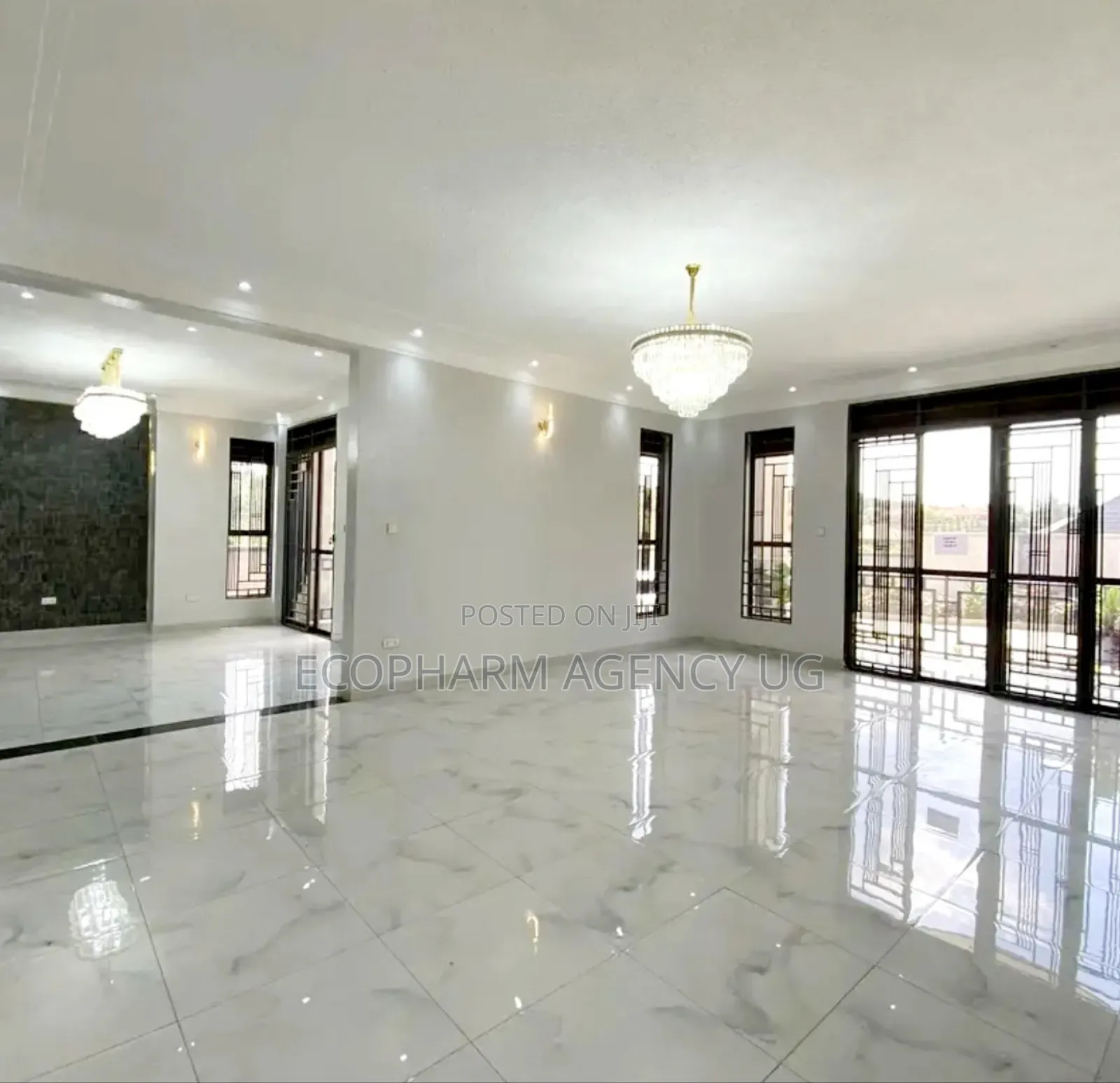 5bdrm Duplex in Kira, Central Division for sale