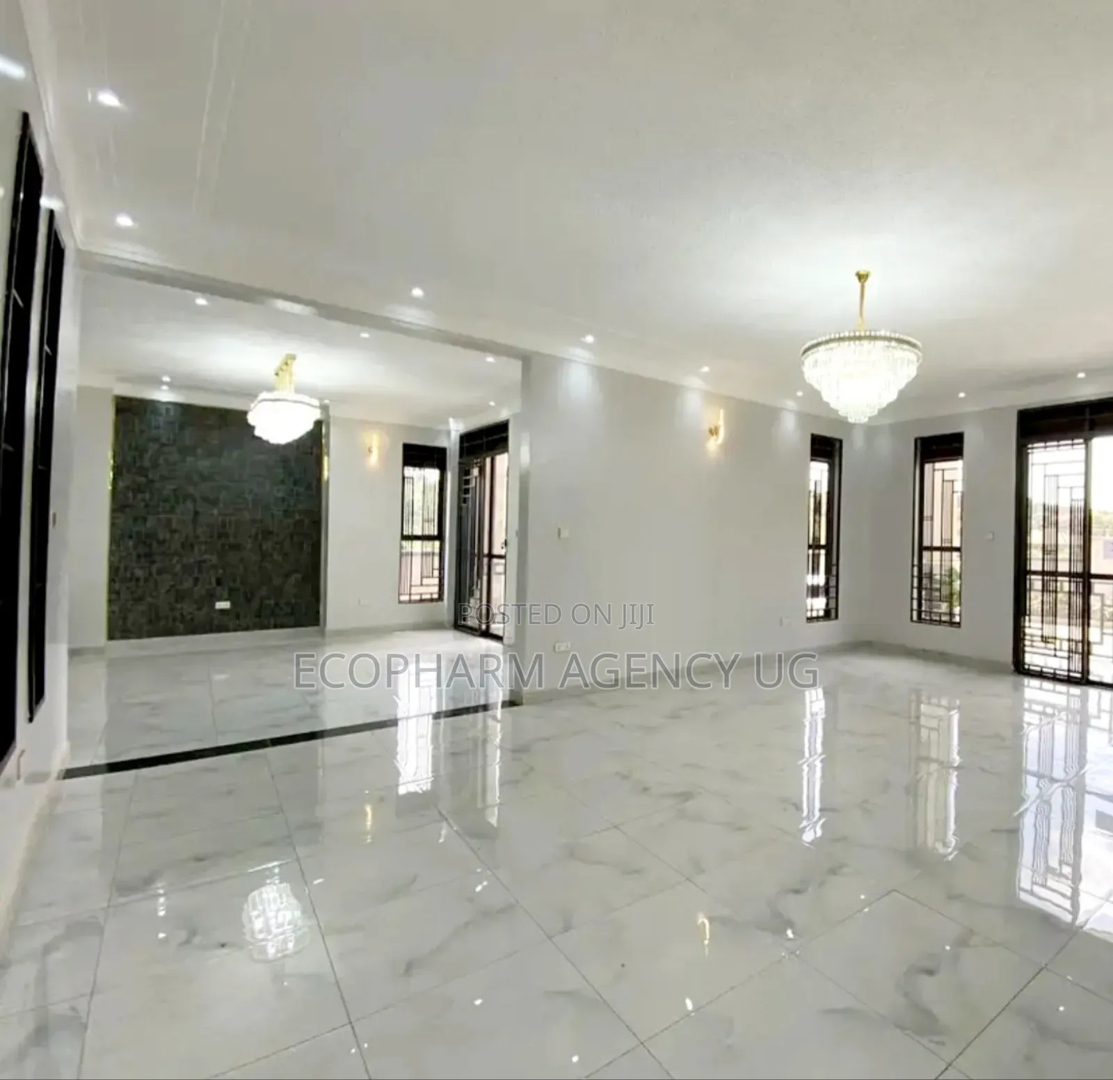 5bdrm Duplex in Kira, Central Division for sale