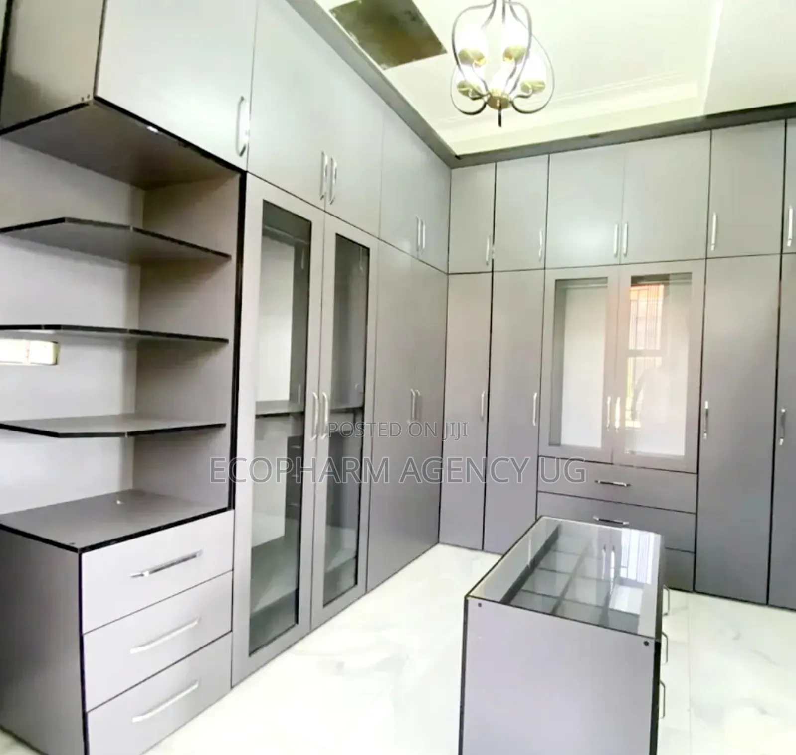 5bdrm Duplex in Kira, Central Division for sale
