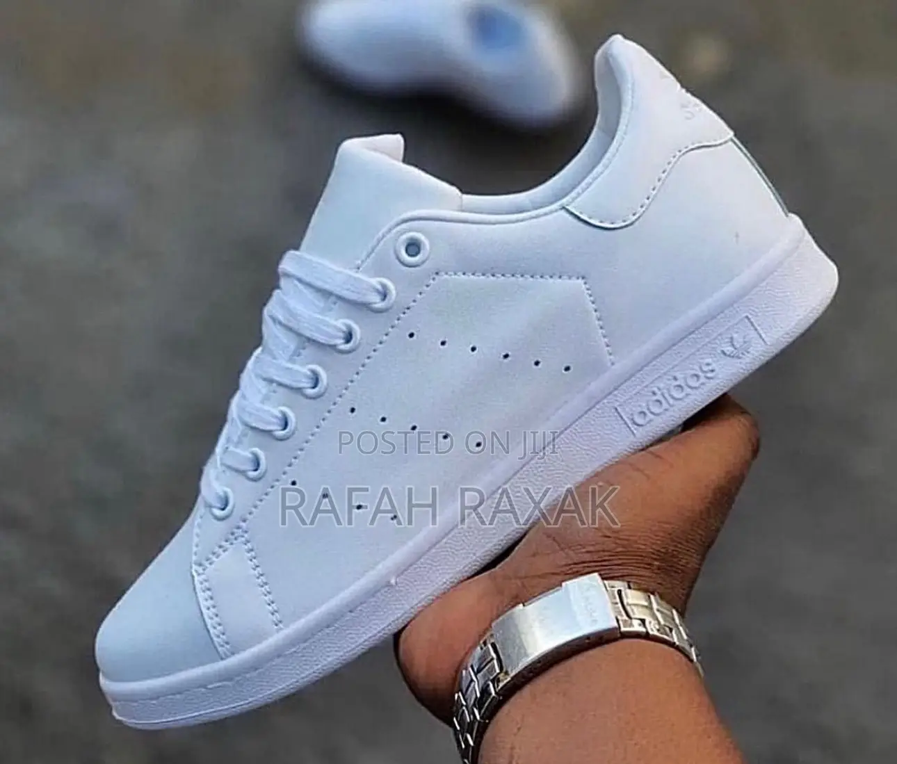 Original White Adidas Stan Smith Low Sneakers