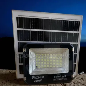 Easy-Install 200w Richur Solar Flood Light / Lights Till Morning