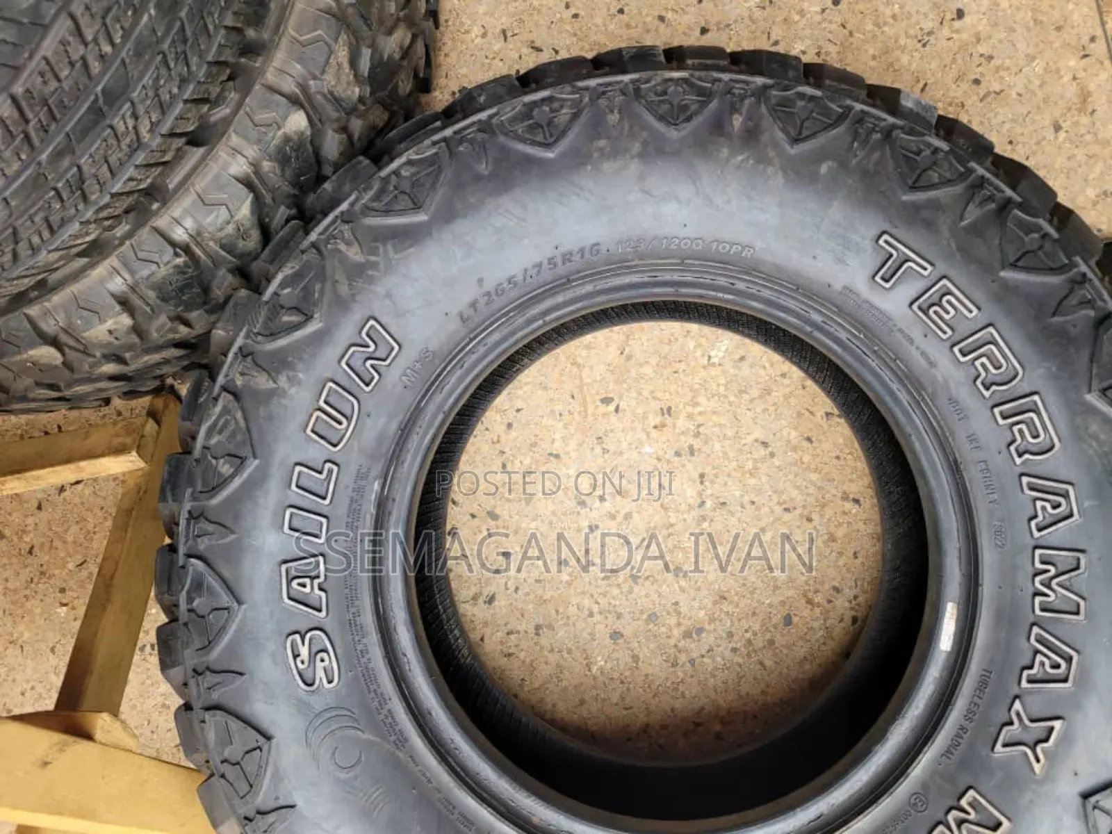 265/75r16 M/T Used Sailun Tyres