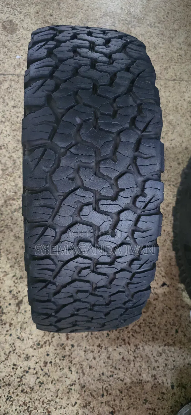 265/65r17 Original Bf Goodrich Slightly Used