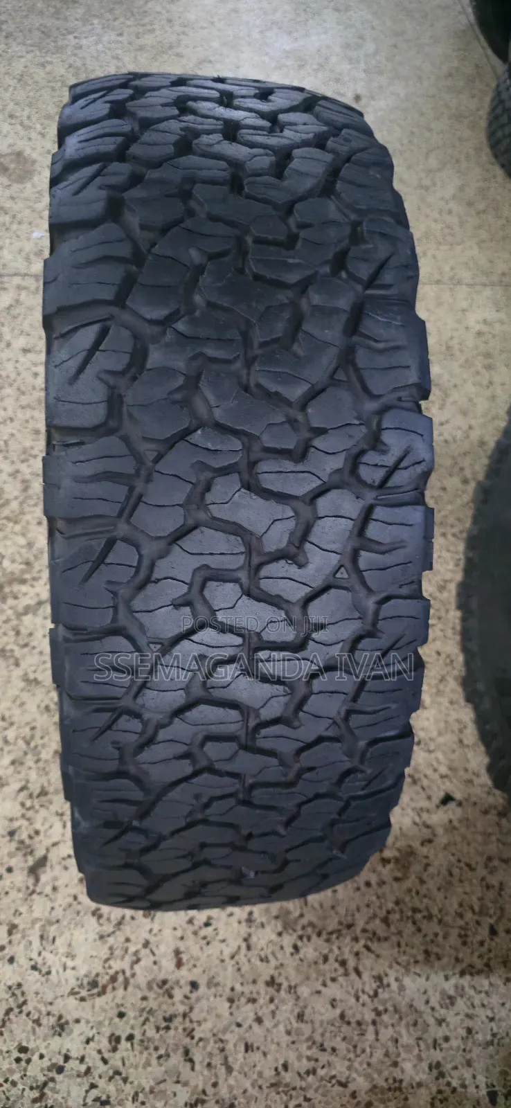 265/65r17 Original Bf Goodrich Slightly Used