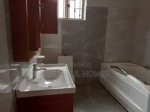Furnished 4bdrm Duplex in Kira Corporate for sale