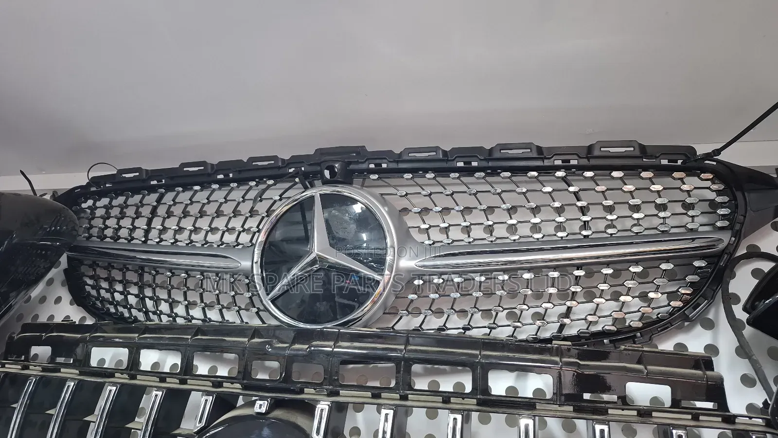 Mercedes Benz Grille 4matic