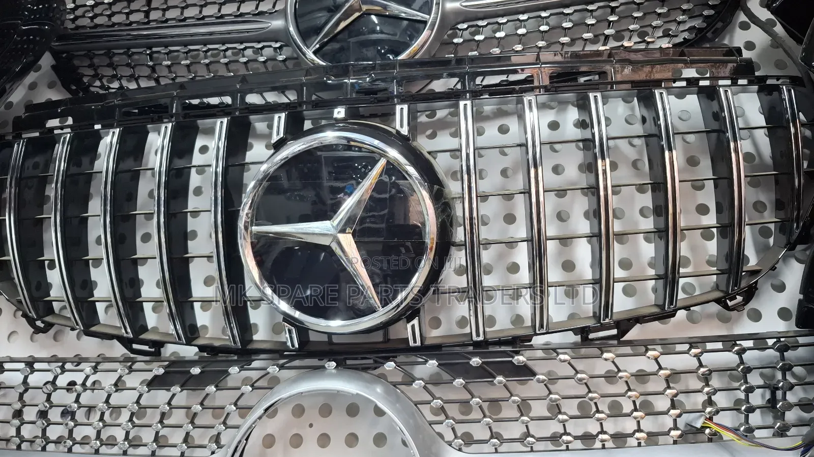 Mercedes Benz 4matic Grille M Class