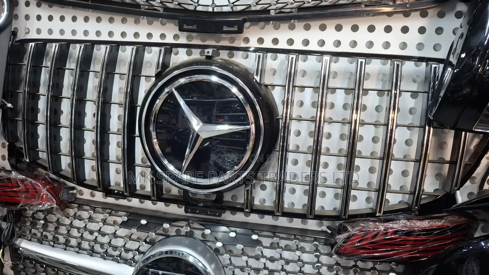 Mercedes Benz Grilles