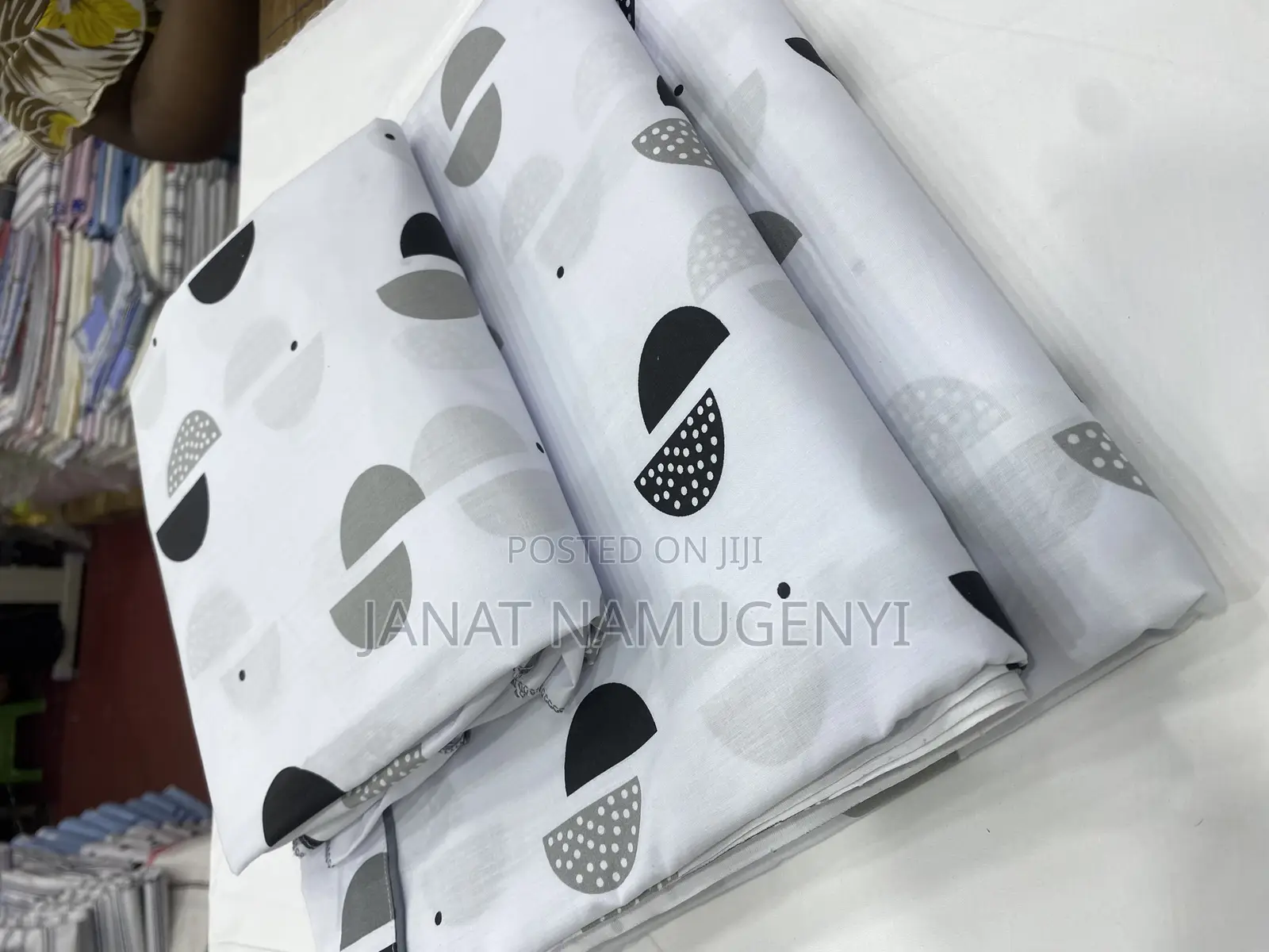 White Gray Circular Design Bedsheets