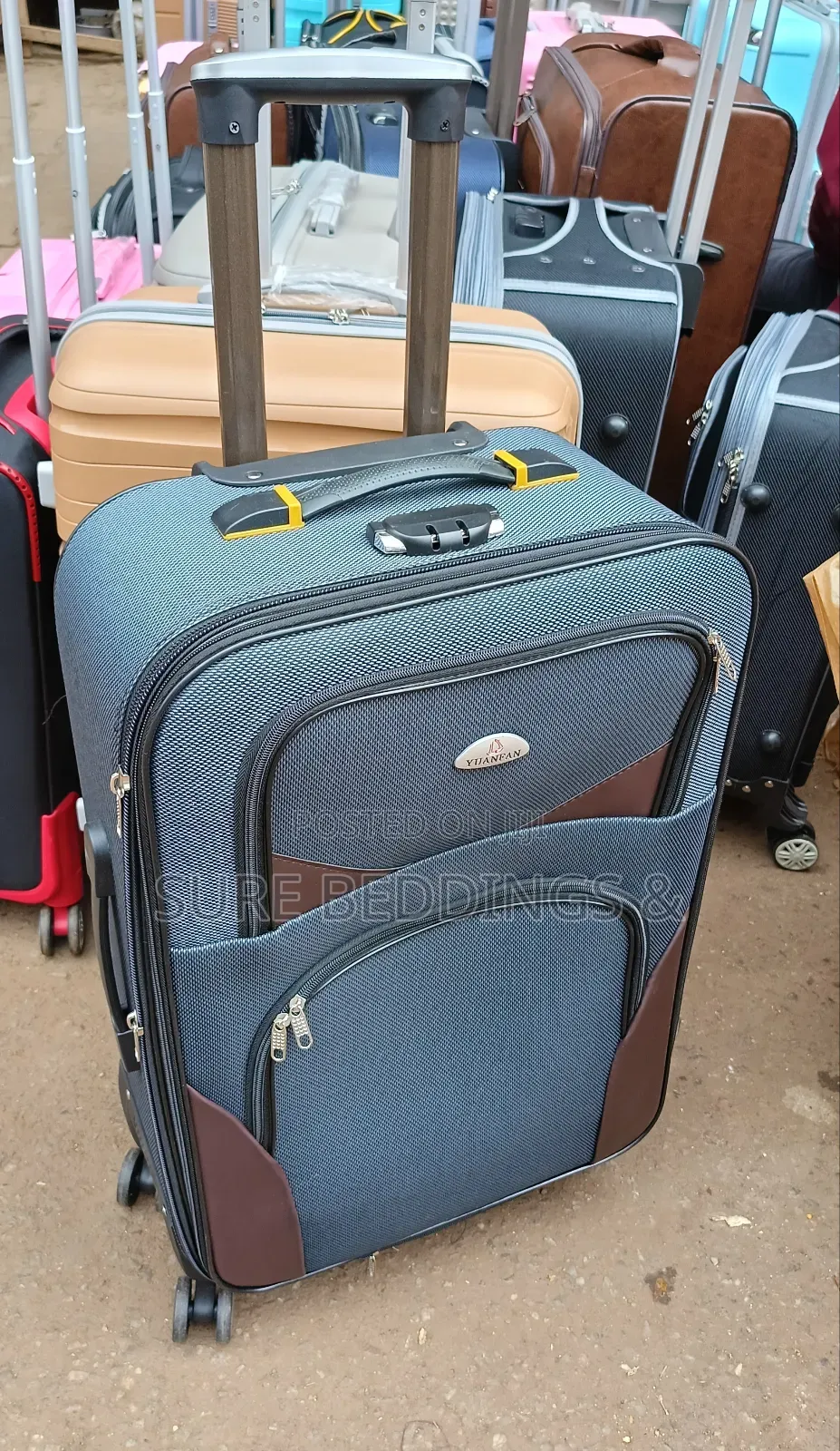 Simple Yuan Travel Suitcase