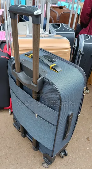 Simple Yuan Travel Suitcase