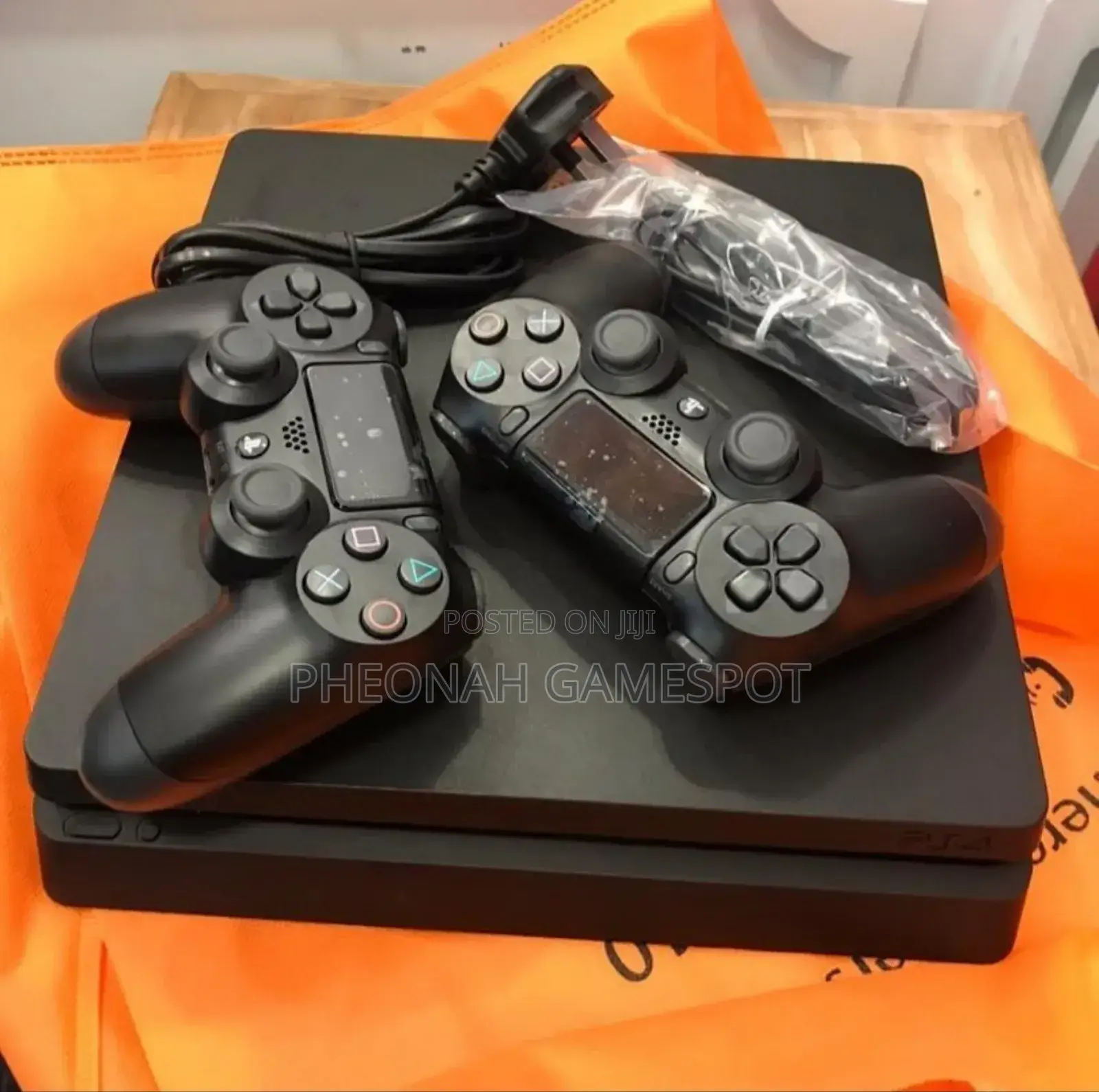Used Ps4 Slim With 2 Controllers and 15 Games