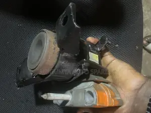 Rav 4 2008 Enginee Mounting