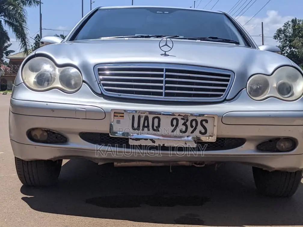 Mercedes-Benz C200 2000 Silver