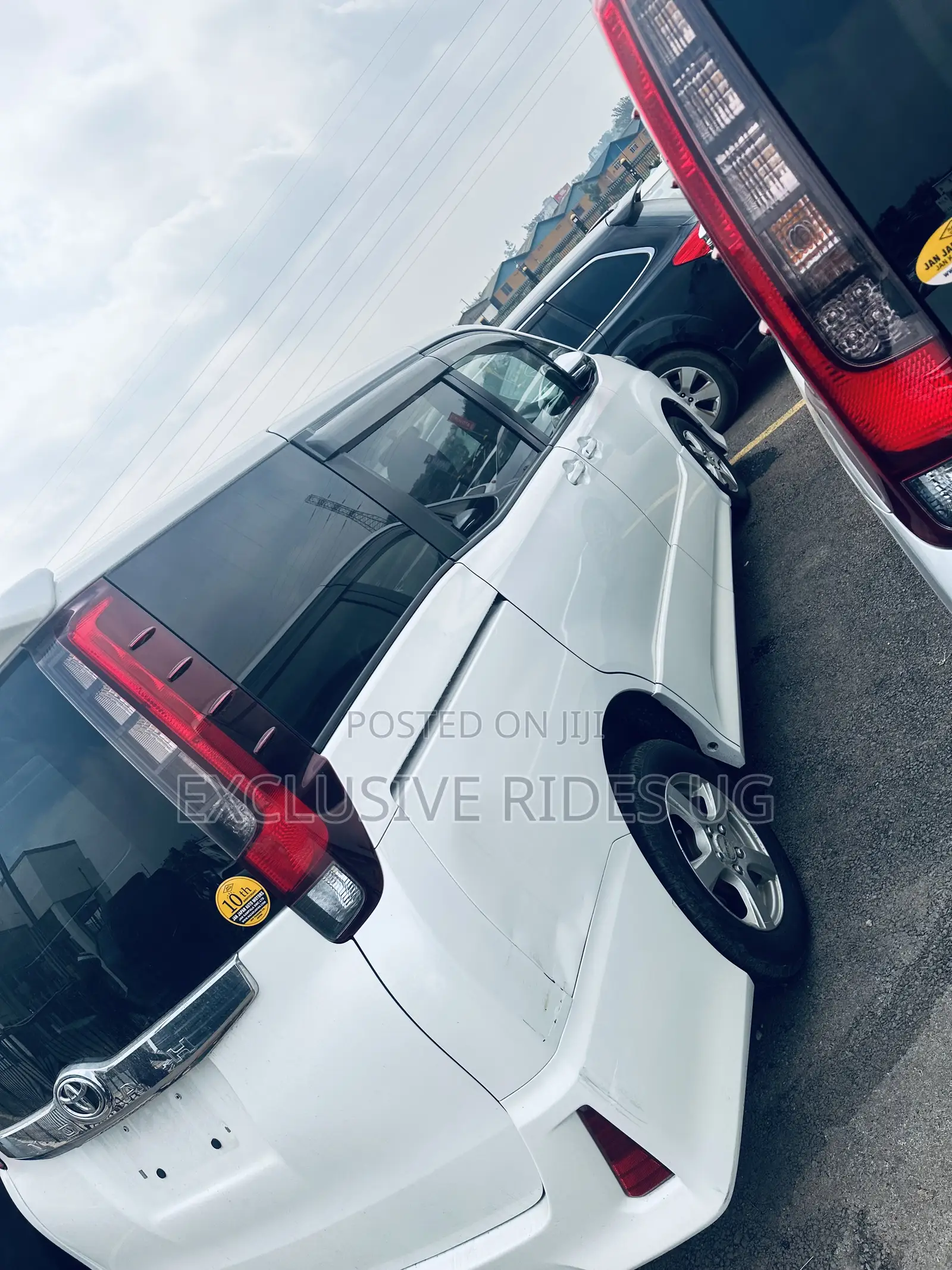 Toyota Noah 2.0 FWD (8 Seater) 2016 White