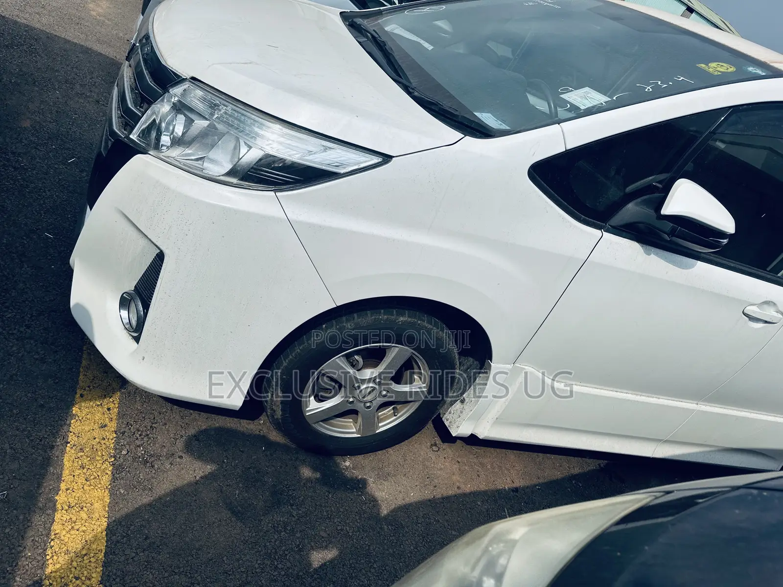 Toyota Noah 2.0 FWD (8 Seater) 2016 White
