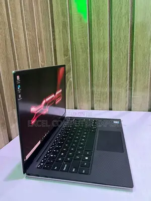 New Laptop Dell XPS 13 9370 16GB Intel Core i5 SSD 512GB