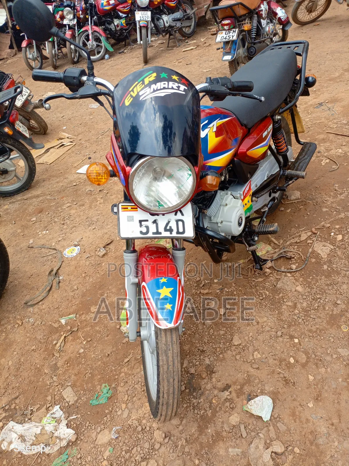 Bajaj Boxer 125 2024 Red