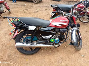 Hero Hunter 125 2021 Red