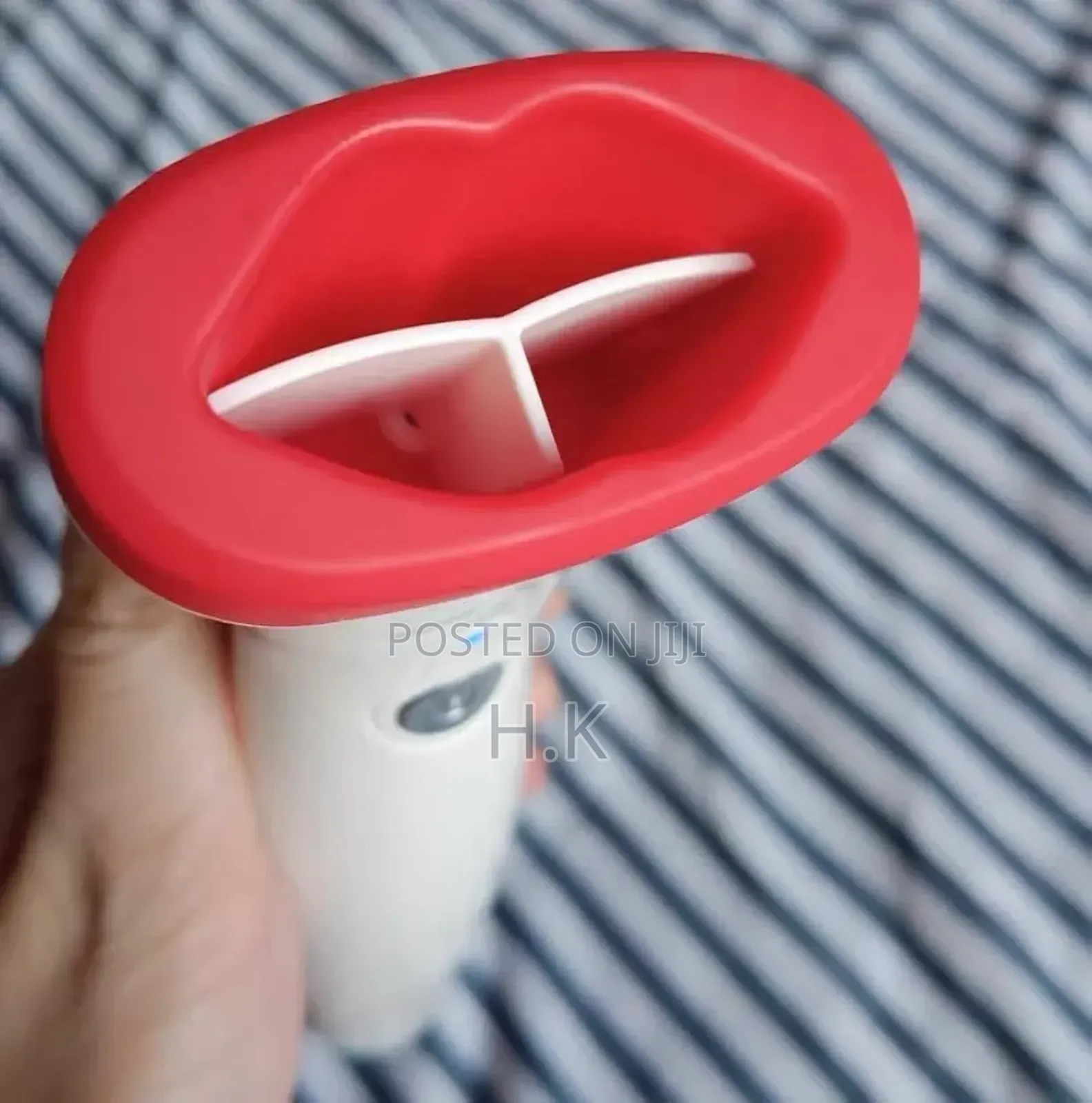 Lip Plumper Tool