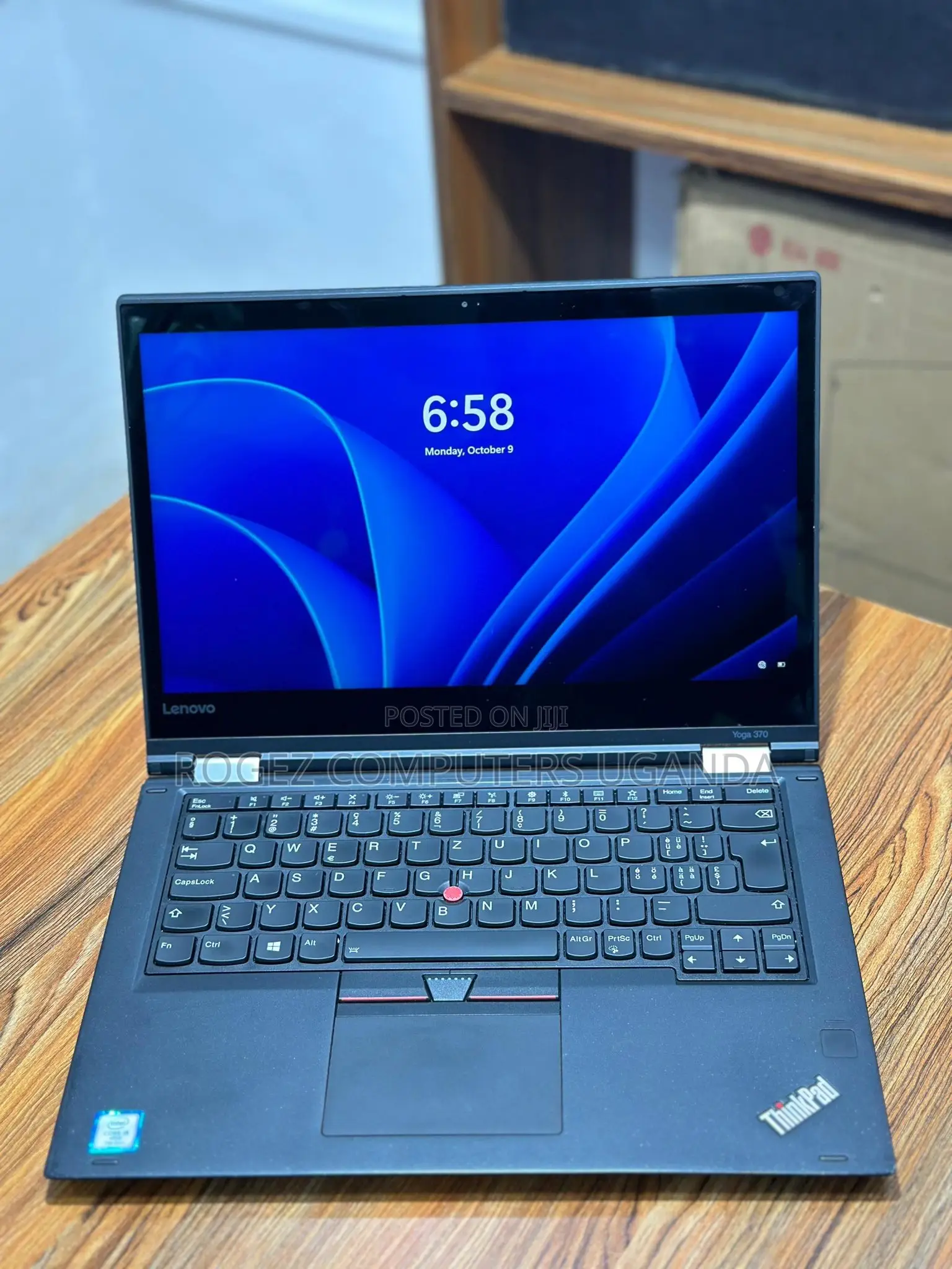 New Laptop Lenovo ThinkPad Yoga 370 8GB Intel Core I5 SSD 256GB