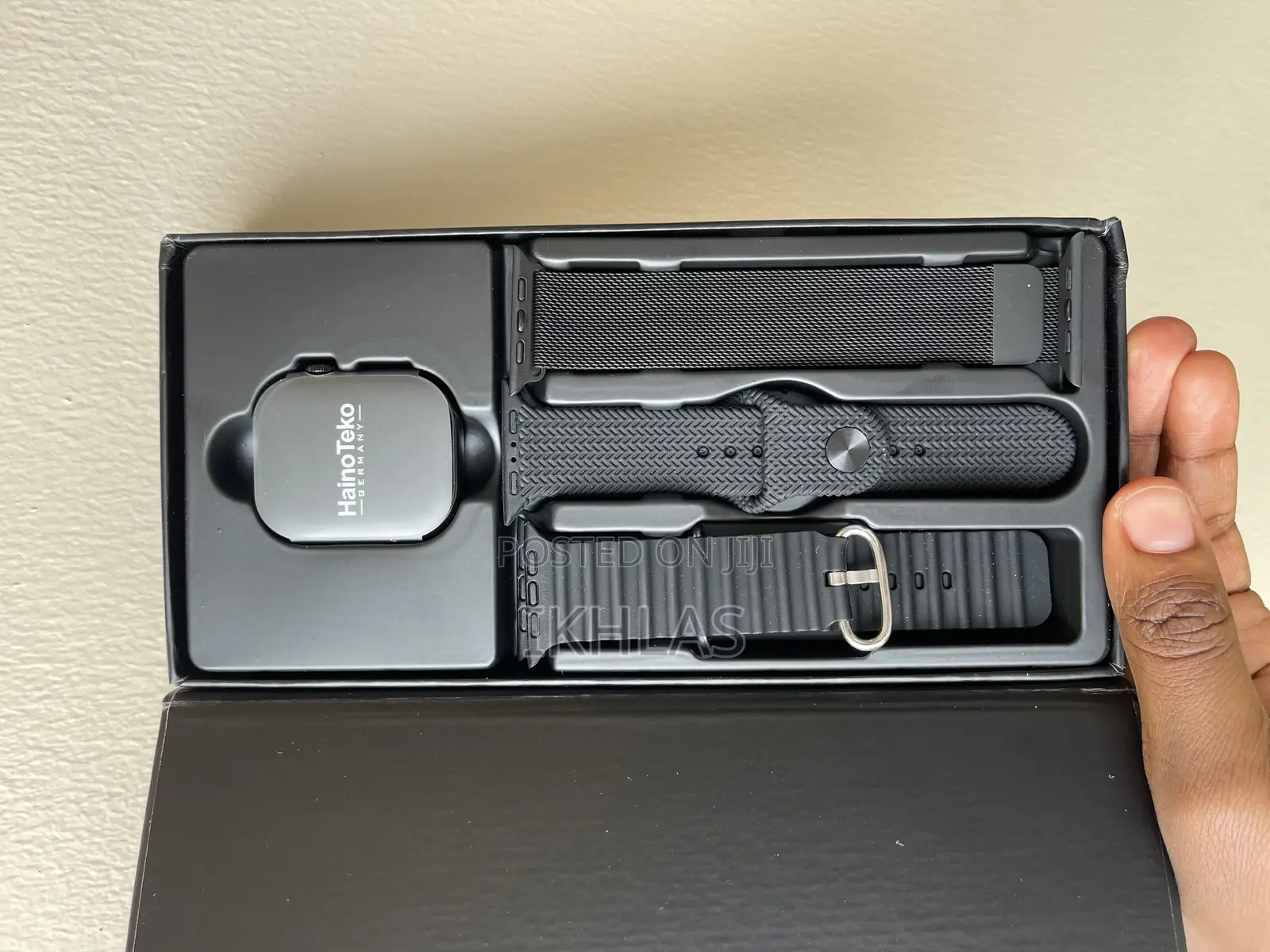 Hainoteko Sq-13 Jet Black Smartwatch Ai Voice Assistance 3 Pair Straps