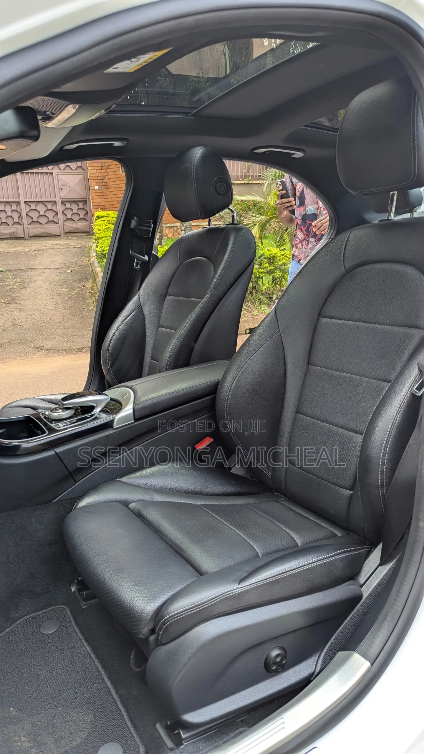 Infiniti Q30 2017 White