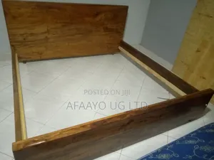 Mugavu Wooden Bed