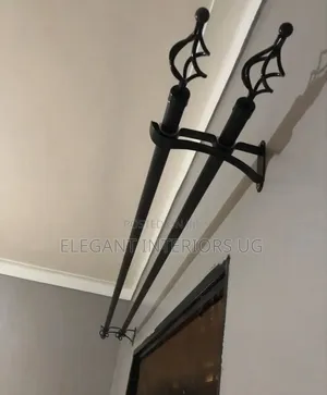 Fancy Curtain Rods Per Meter Available in Metallic and Plastic