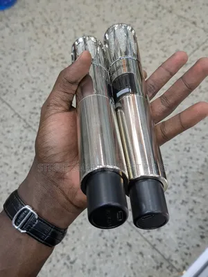 Metallic Wireless Uhf Rechargeable Microphone