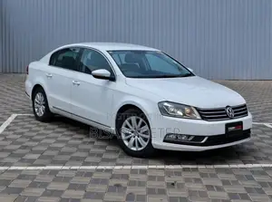 Volkswagen Passat 1.4 TDI BlueMotion Sedan 2012 White
