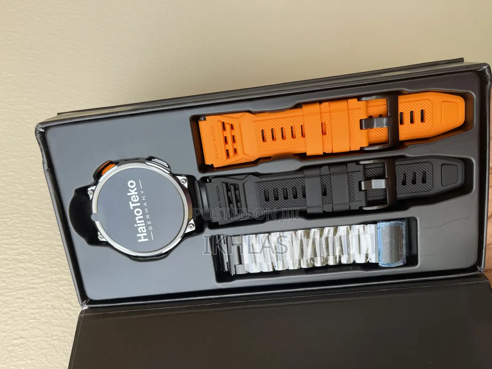 Hainoteko Rw-57max Waterproof Smartwatch With Amoled Screen and Torch
