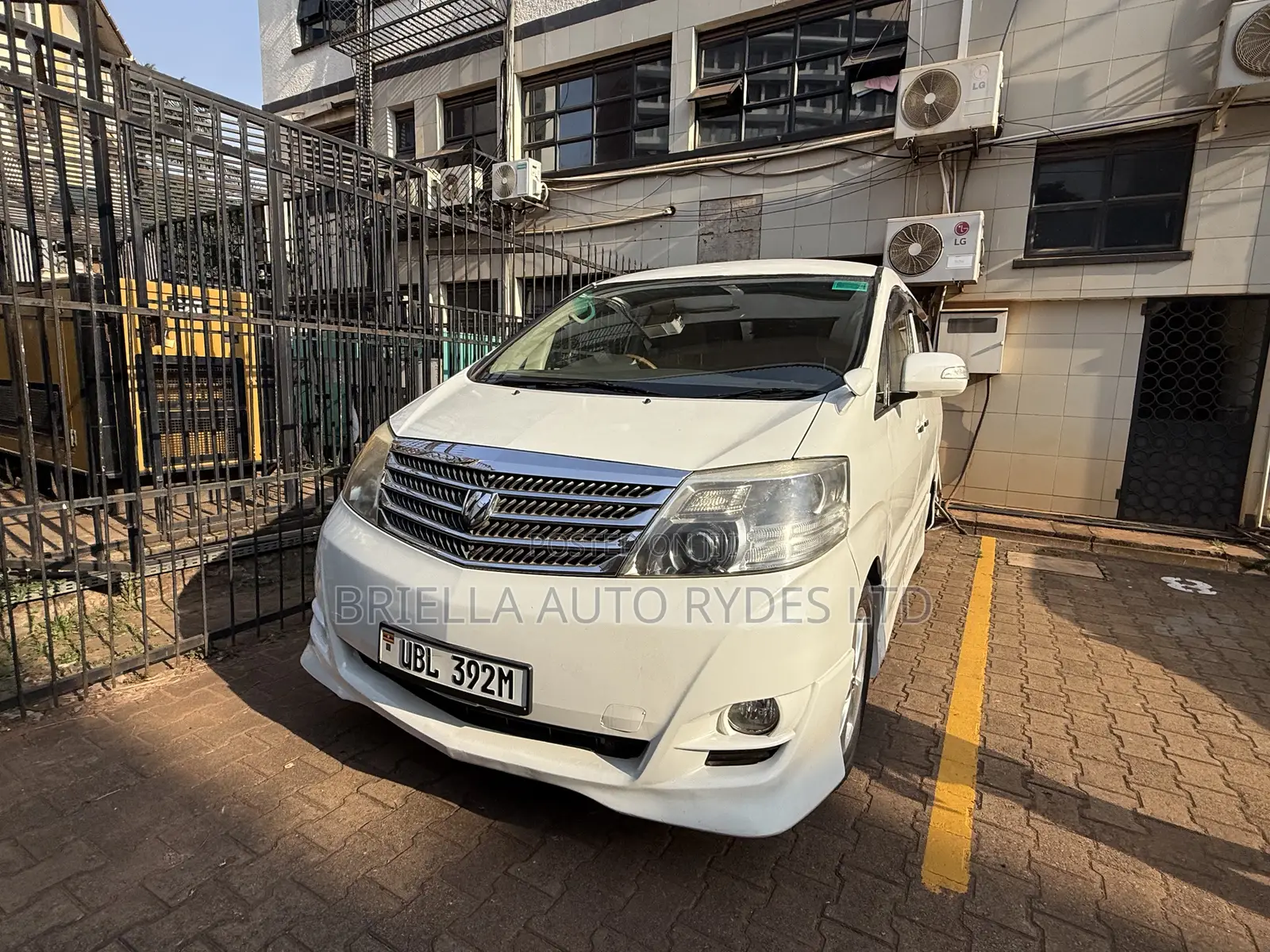 Toyota Alphard 2008 Silver
