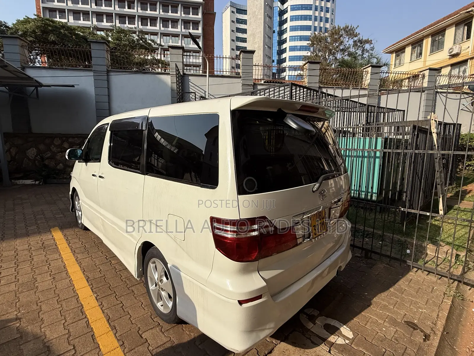 Toyota Alphard 2008 Silver