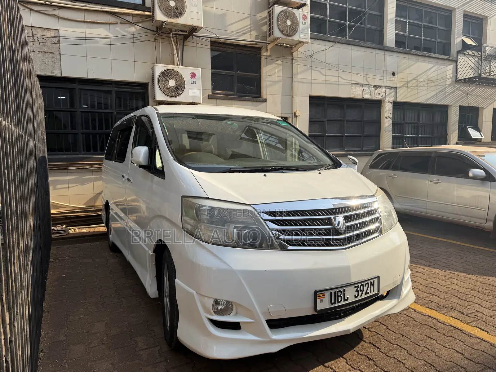 Toyota Alphard 2008 Silver