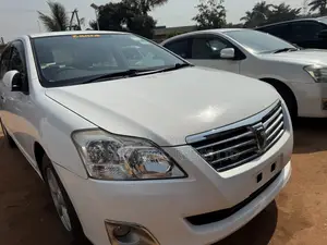 Toyota Premio 2013 White