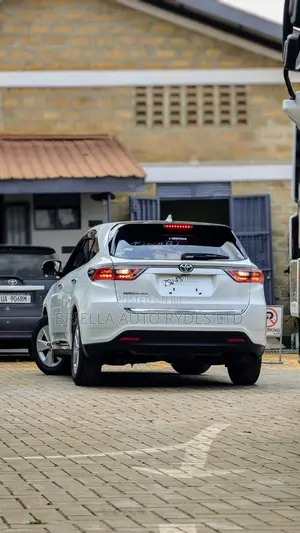 Toyota Harrier 2016 White